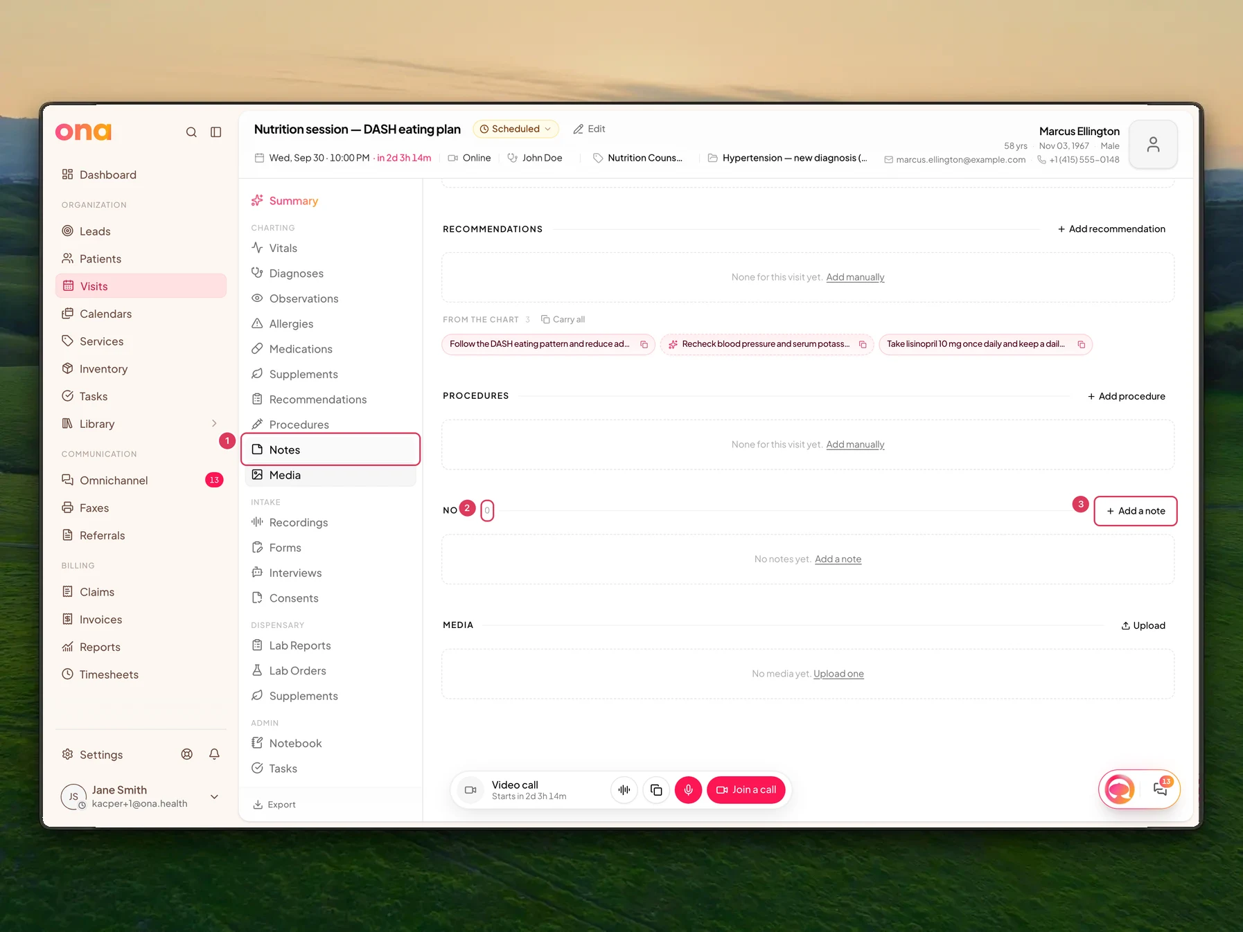 A signed note is open in the note panel with its signed status and note actions visible.